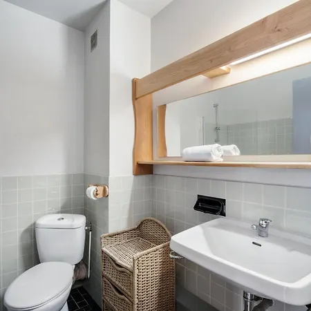 - Les Melezes Szálloda *